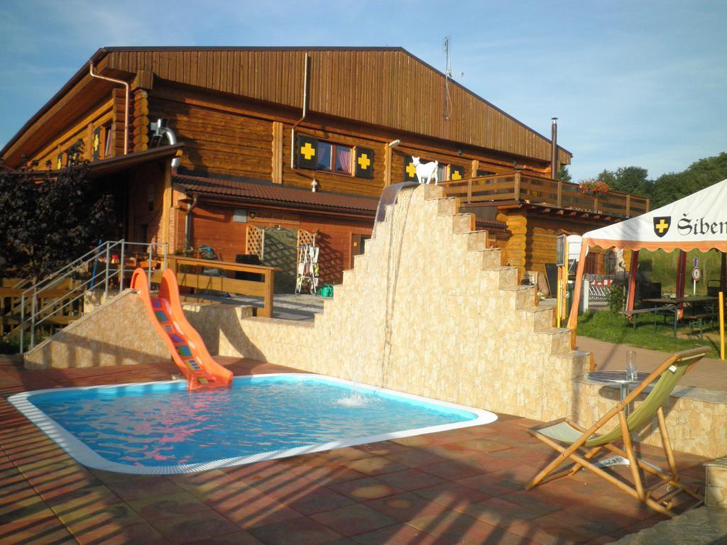 Sport-Hotel Sibenicni Vrch Mnichovice Exterior foto